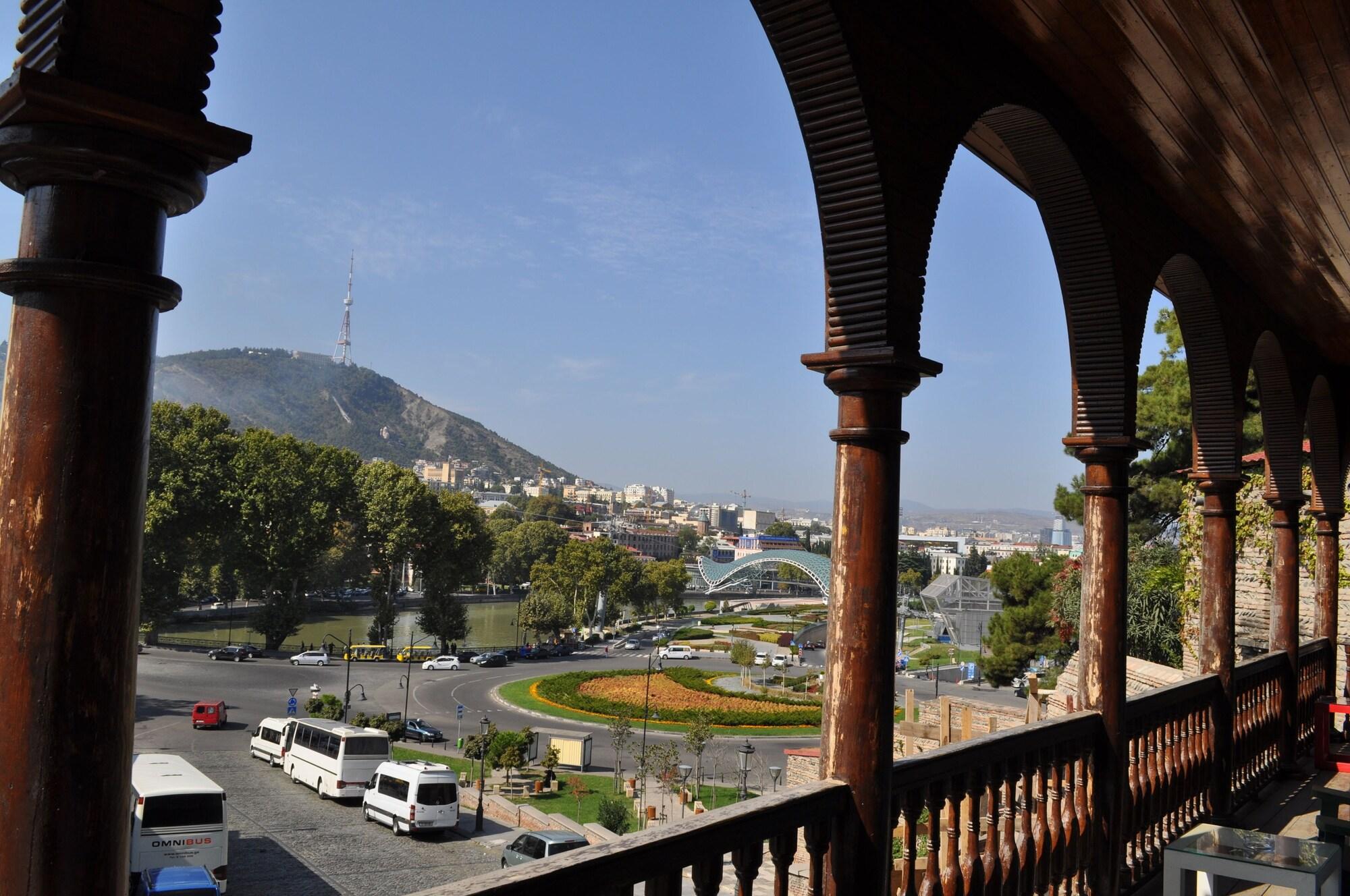 Tiflis Metekhi Hotel Eksteriør bilde