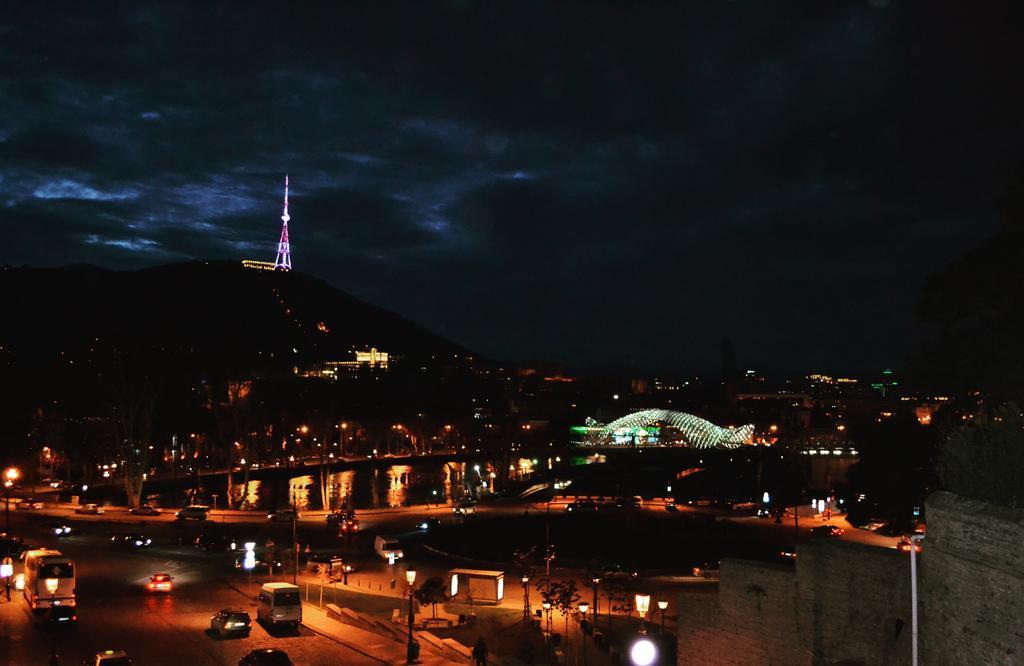 Tiflis Metekhi Hotel Eksteriør bilde