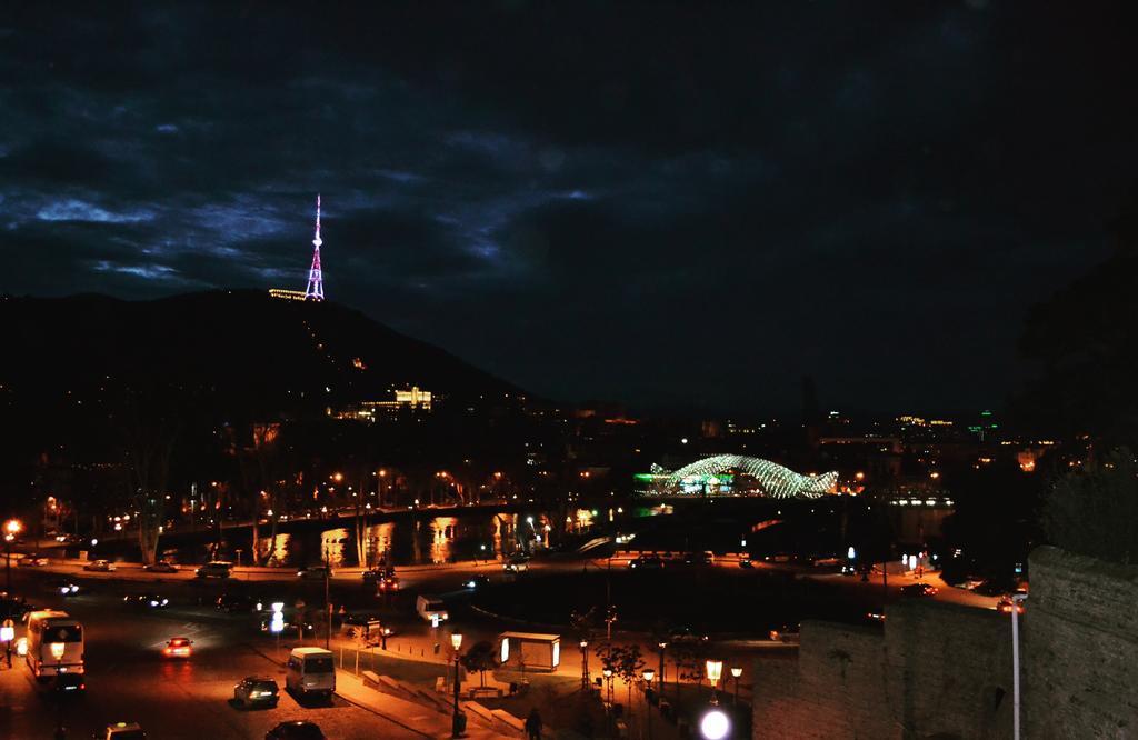 Tiflis Metekhi Hotel Eksteriør bilde